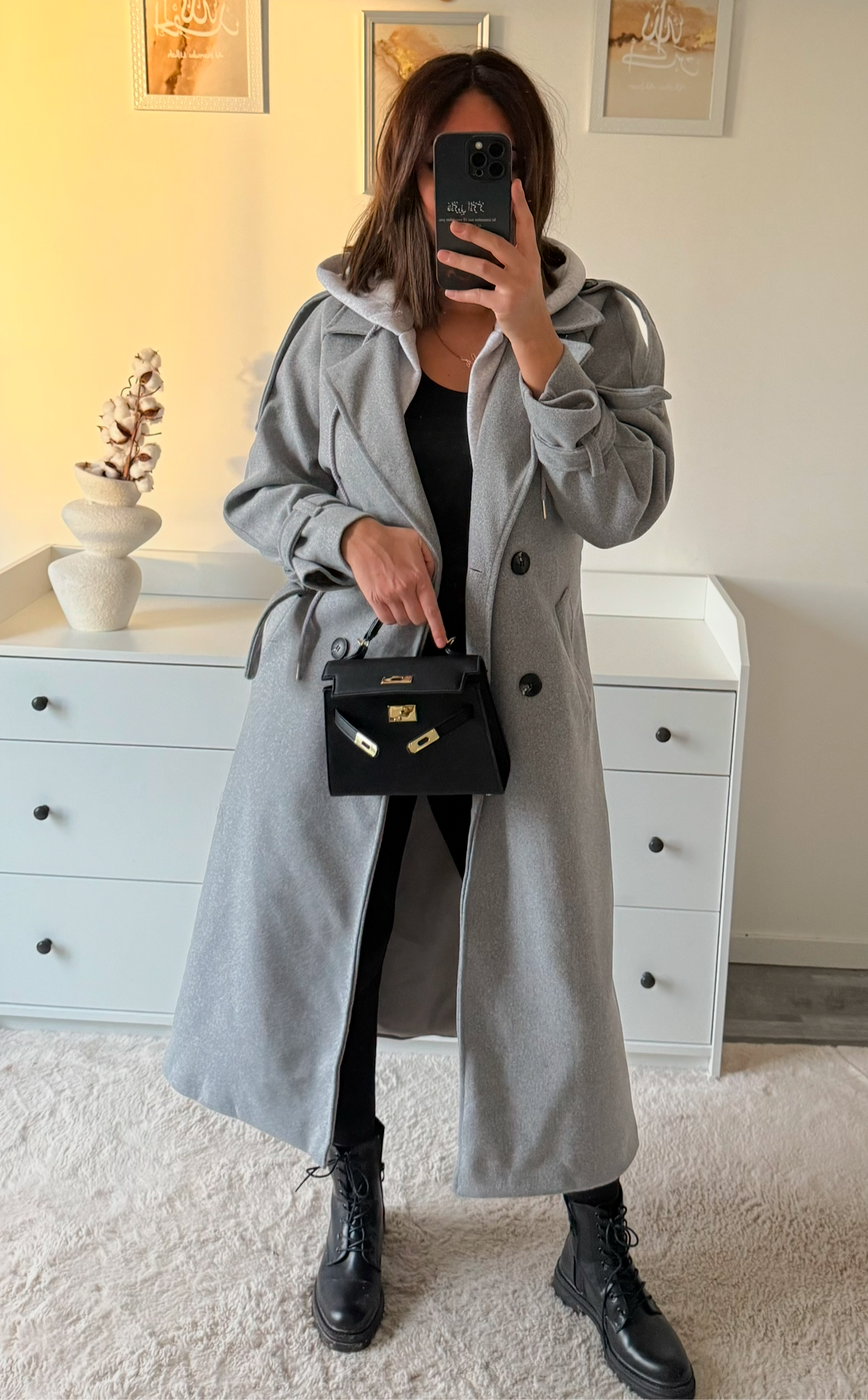 Manteau noir à capuche