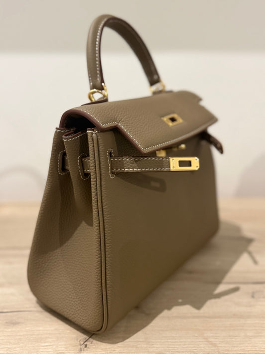 Sac taupe surpiqué 25cm 100% cuir