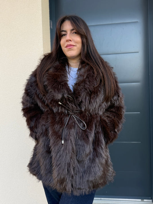 Fausse fourrure mi-longue [chocolat]