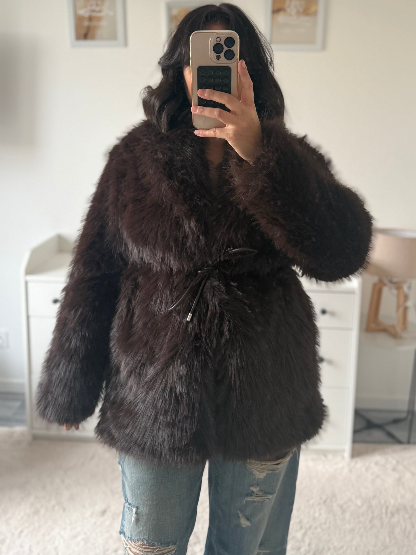 Fausse fourrure mi-longue [chocolat]